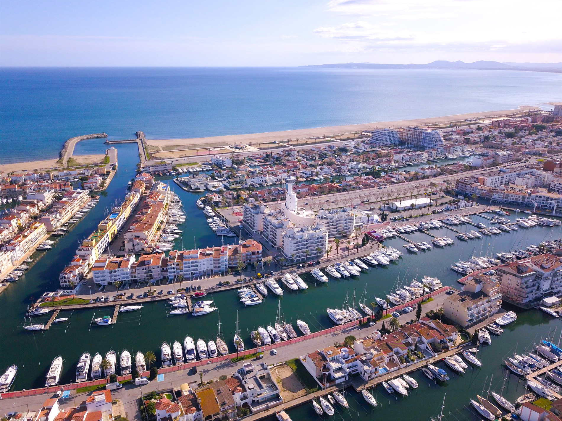 Agence immobilière à Empuriabrava