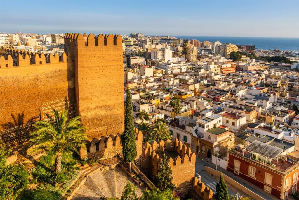 Almeria vue de la ville des hauteurs